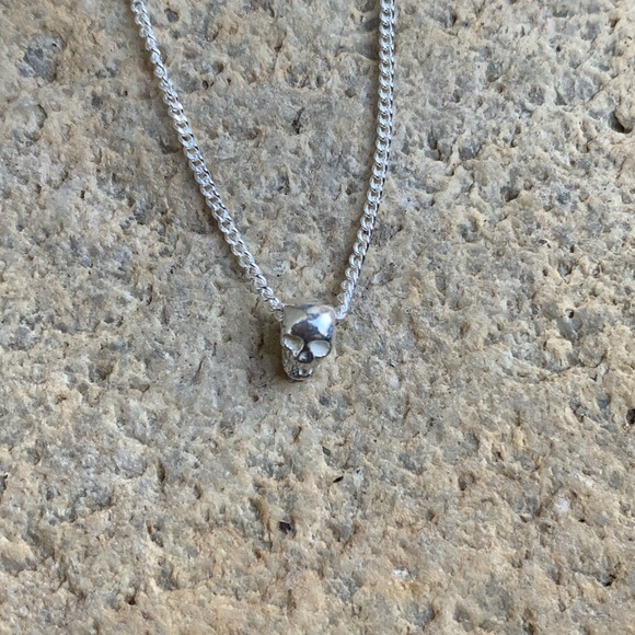 Anthropologie Jewelry - Silver tiny skull necklace